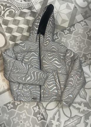 Куртка на девочку