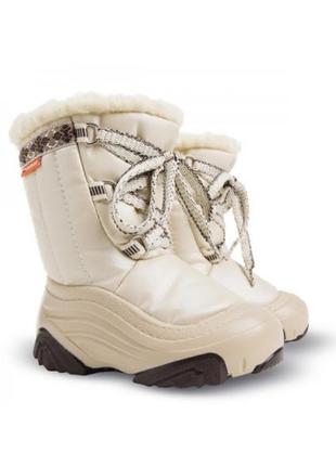 Дутики зимние ботинки на овчине водонепроницаемы
