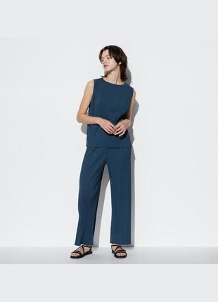 Плиссированный костюм uniqlo