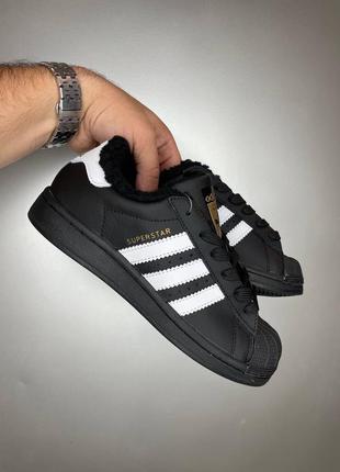 Женские кроссовки с мехом adidas superstar black fur