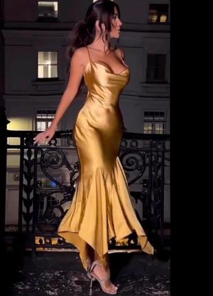 Розпродаж сукня oh polly мідаксі золотиста