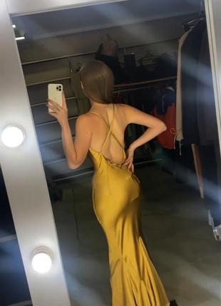 Розпродаж сукня oh polly мідаксі золотиста