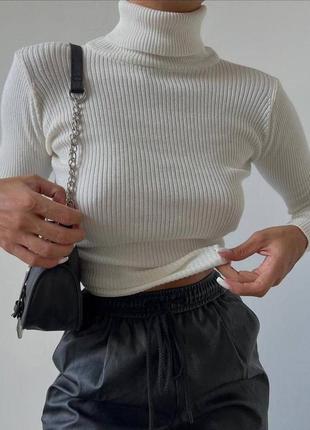 Свитер гольф
