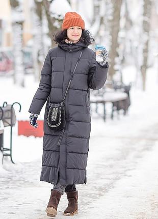 Длинное зимнее пальто