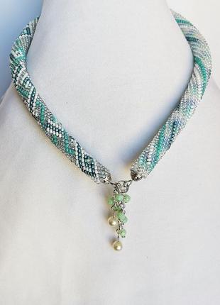 Украшение из бисера колье-жгут "лазурный бриз"