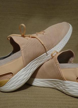 Нежно розовые легчайшие текстильные кроссовки you by skechers 39 р. ( 25,5 см.)