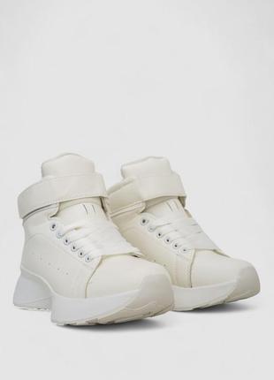 Ботинки зимние женские на меху, цвет белый