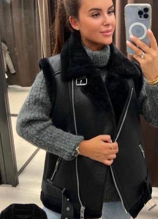 Жилетка безрукавка тепла черная с мехом дубленка желетка xs s m zara 2969 250