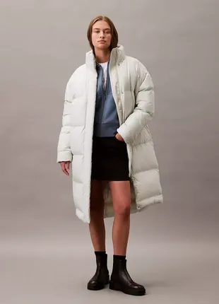 Длинный зимний пуховик calvin klein 40wl589