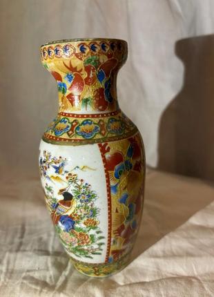 Фарфорова вазочка
