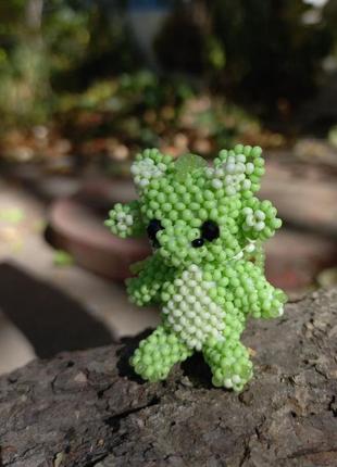 Брелок фигурка из бисера лесной дракон