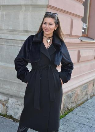 Зимнее двубортное пальто с отделкой из эко-норки2 фото