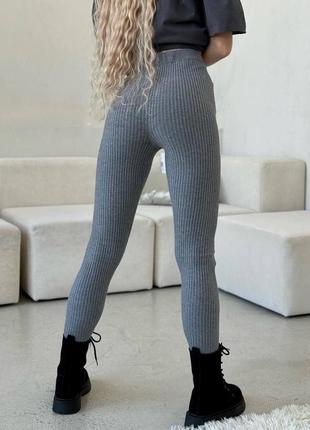 Аккумуляторная светодиодная лампа, светильник с датчиком движения ( 5+ часов )