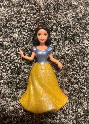 Игрушка мини фигурка кукла принцесса дисней белоснежка mattel