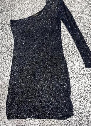 Платье в молнии