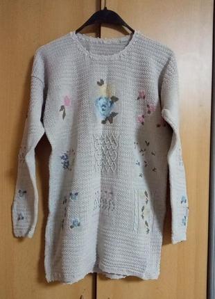 Шикарная кофта с вышивкой