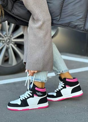 Женские кроссовки утеплены мехом на осень и зима из натуральной кожи