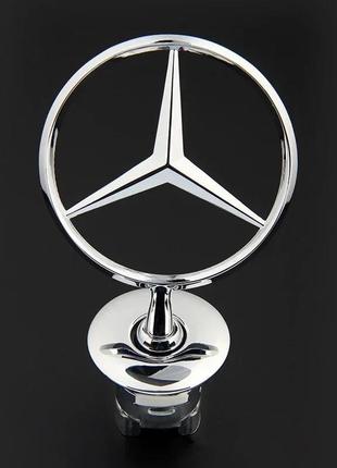Значок на автомобіль mercedes. емблема мерседес