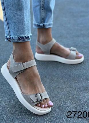 Босоніжки жіночі2 фото