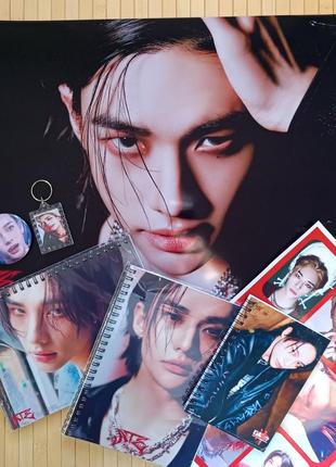 Комплект хеджин hyunjin stray kids из 7 предметов