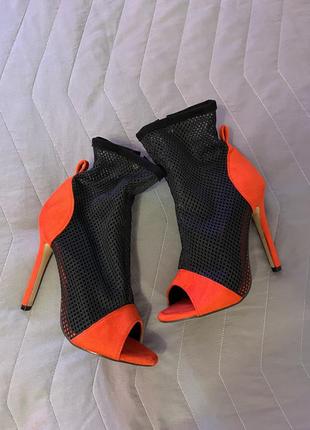Туфлі для high heels