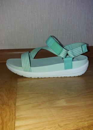 Босоножки, сандалии fitflop 39р. оригинал.