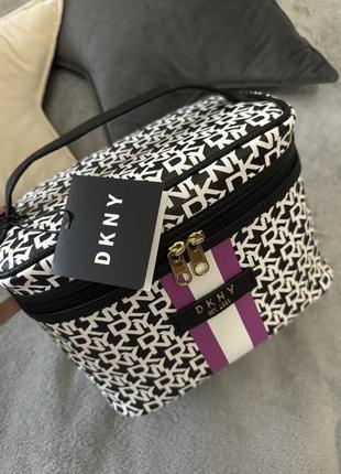 Большая вместительная люксовая косметичка, кейс donna karan, dkny. оригинал