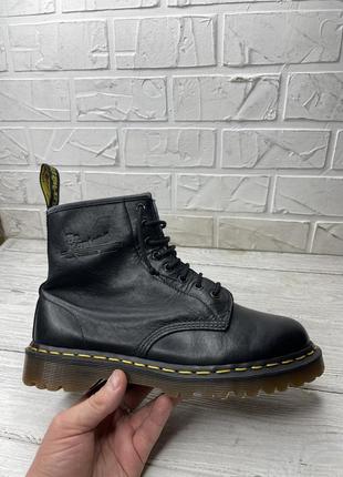 Крутые  черные кожаные ботинки dr.martens england
