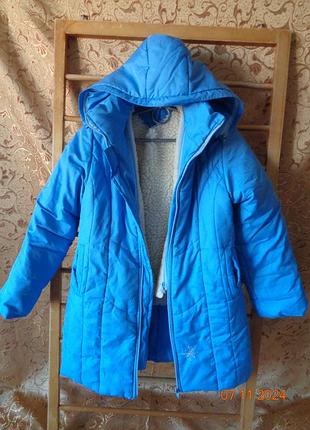 Дуже тепла зимова курточка в хорошому стані на 8-11 років