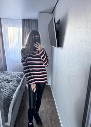 Новый красивый свитшот
