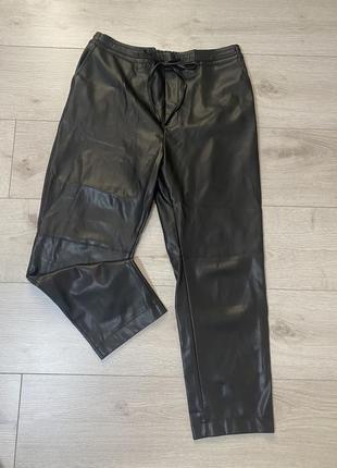 Брюки из эко кожи