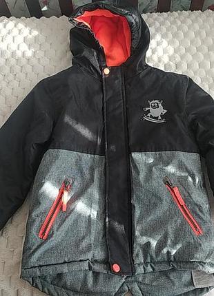 Куртка мальчику 110р.