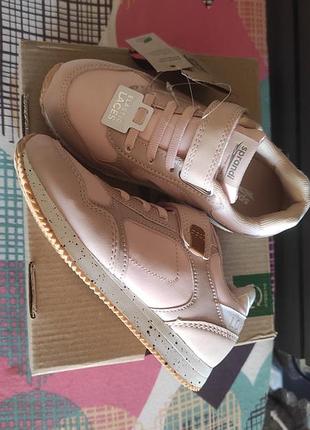 Кросовки для девочки без шнуровки