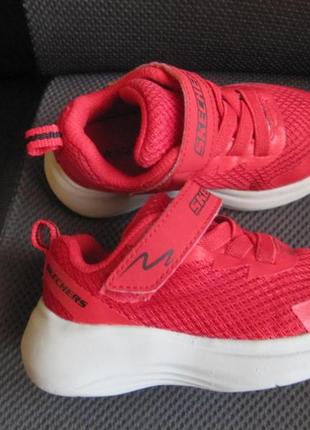 Кроссовки skechers скечерс