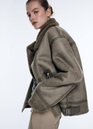 Дублянка під zara хакі штучна шкіра та вовна високий комір на ременях