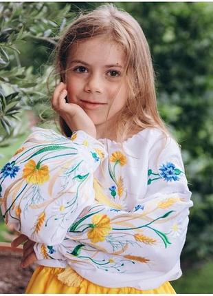 Вишиванка для дівчинки, біла "поле"  8896