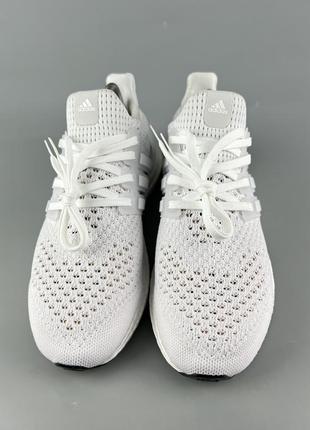 Женские беговые кроссовки оригинал adidas ultra boost 1.04 фото