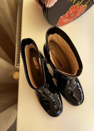 Лаковые ботильоны 3