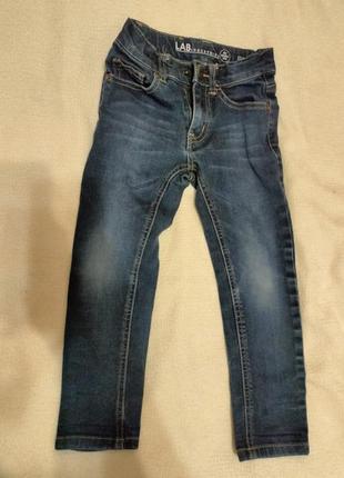 Джинсы на мальчика,размер 110.