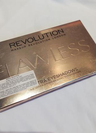Тени для век makeup revolution 32 оттенка