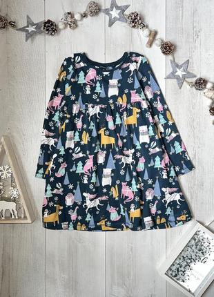 Платье в новогодний принт 4-5 лет