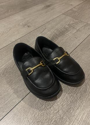 Дитячі лофери zara