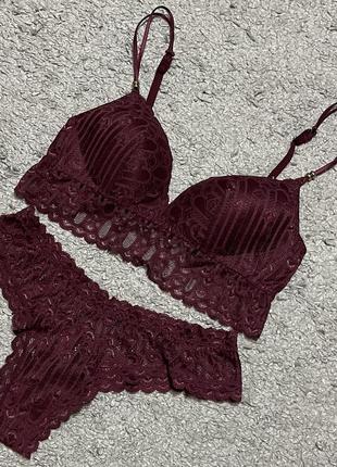 Оригинал.фирменный,изысканный комплект белья intimissimi