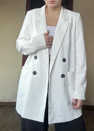 Двобордний піджак