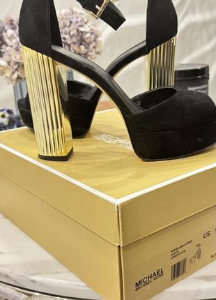 Босоножки michael kors us9-39-39.5-40 размер