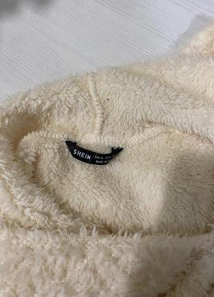 Пушистая кофта с капюшоном4 фото