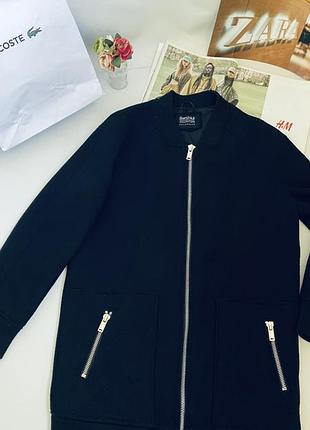 Жіноче чорне пальто,куртка bershka ▪️