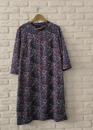 Платье в цветочный принт