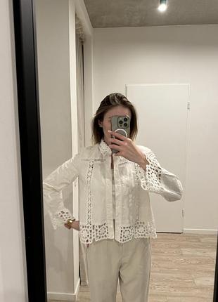 Белая рубашка