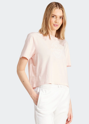 Женская футболка adidas brand love signature graphic tee оригинал (iw5183)